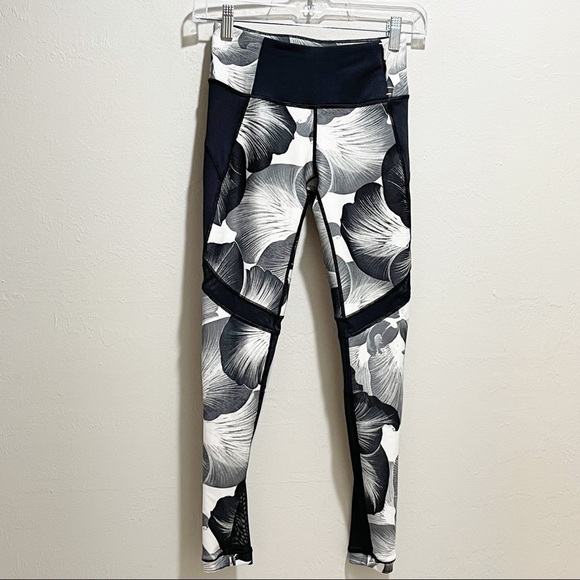 CALIA CARRIE UNDERWOOD Floral Mesh 7/8 Legging - Picture 2 of 8
